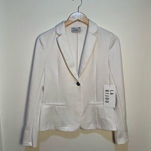 NWT White Blazer